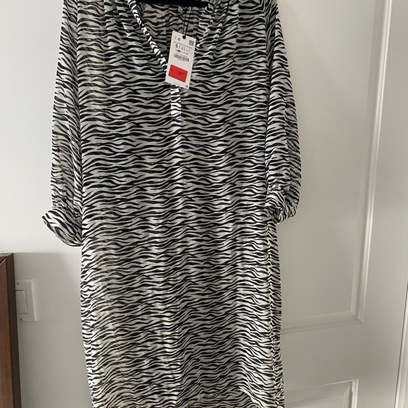 Bundle of dresses - Picture 2 of 5